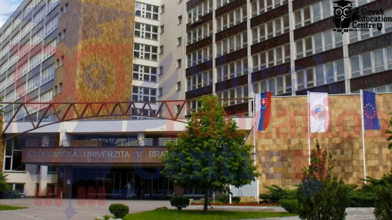 Экономический университет в Братиславе Словакия