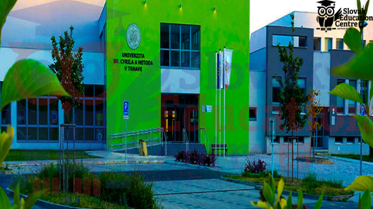 Университете Св. Кирилла и Мефодия в Трнаве