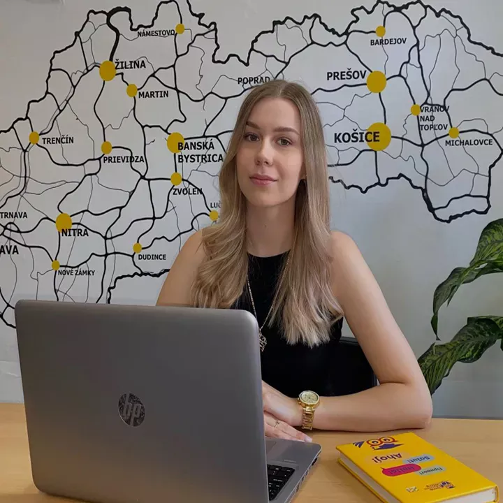 Менеджер по работе со студентами "Slovak Education Centre" Anna Yashina